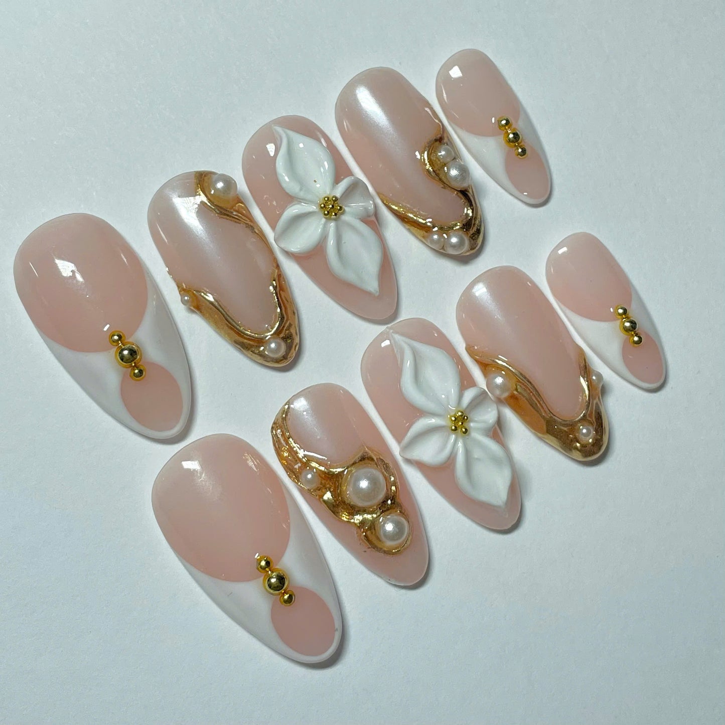 Pearl & Gold Elegance AR00029