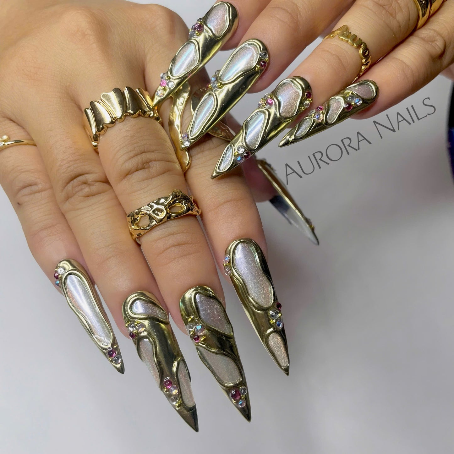 Gilded Glow AR00101