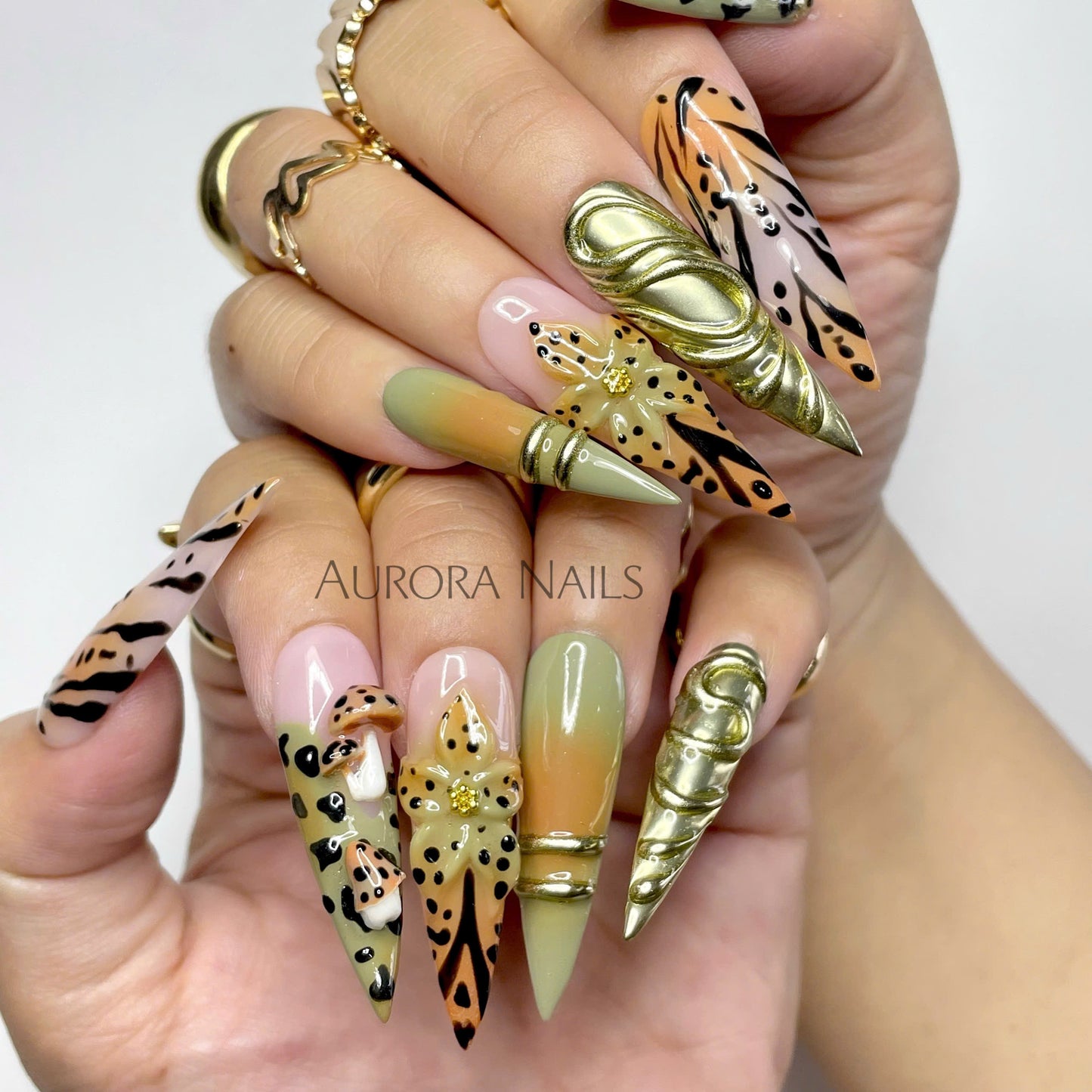 Golden Wild AR00102